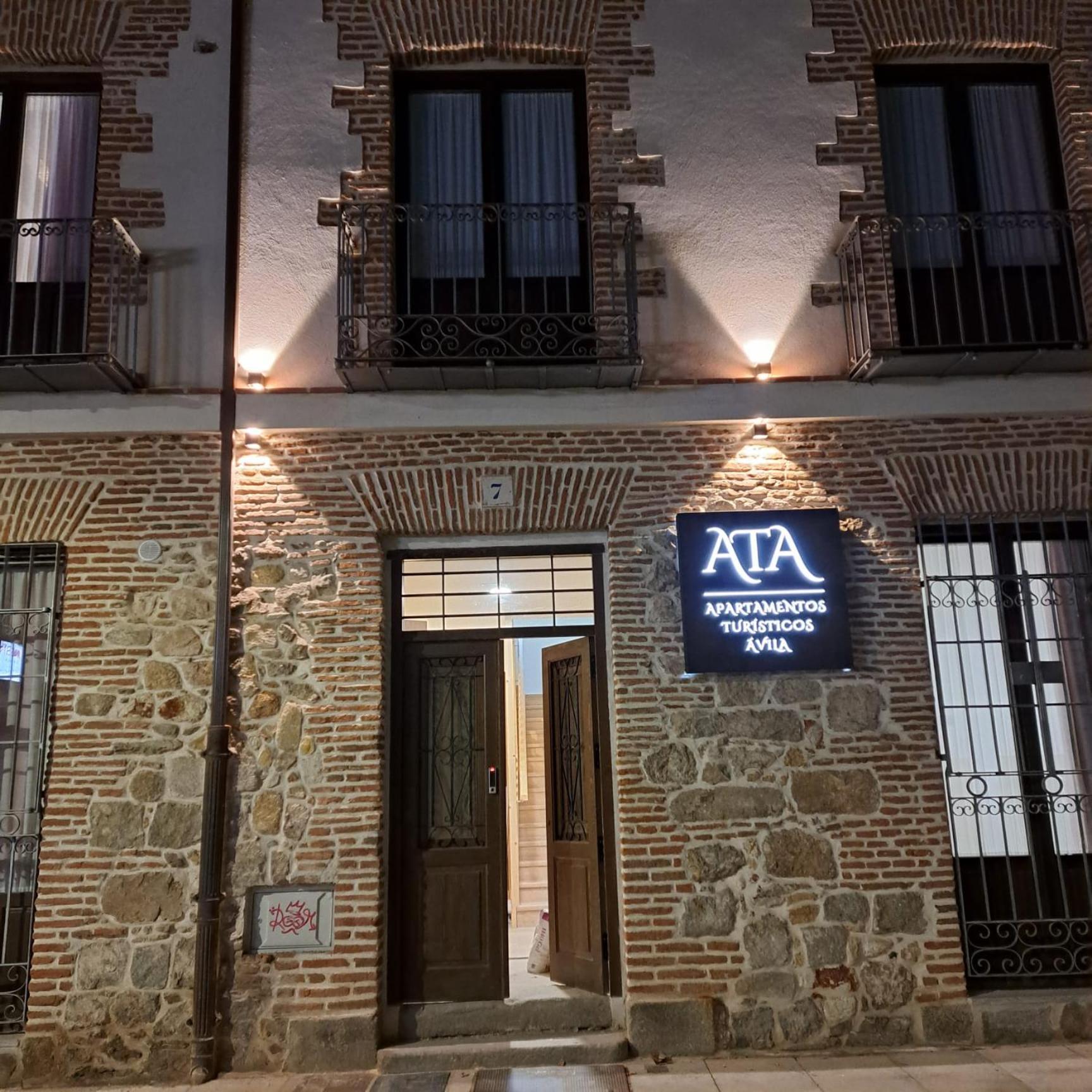 Apartamentos Turisticos Avila Puerta Del Puente 1-3 Extérieur photo