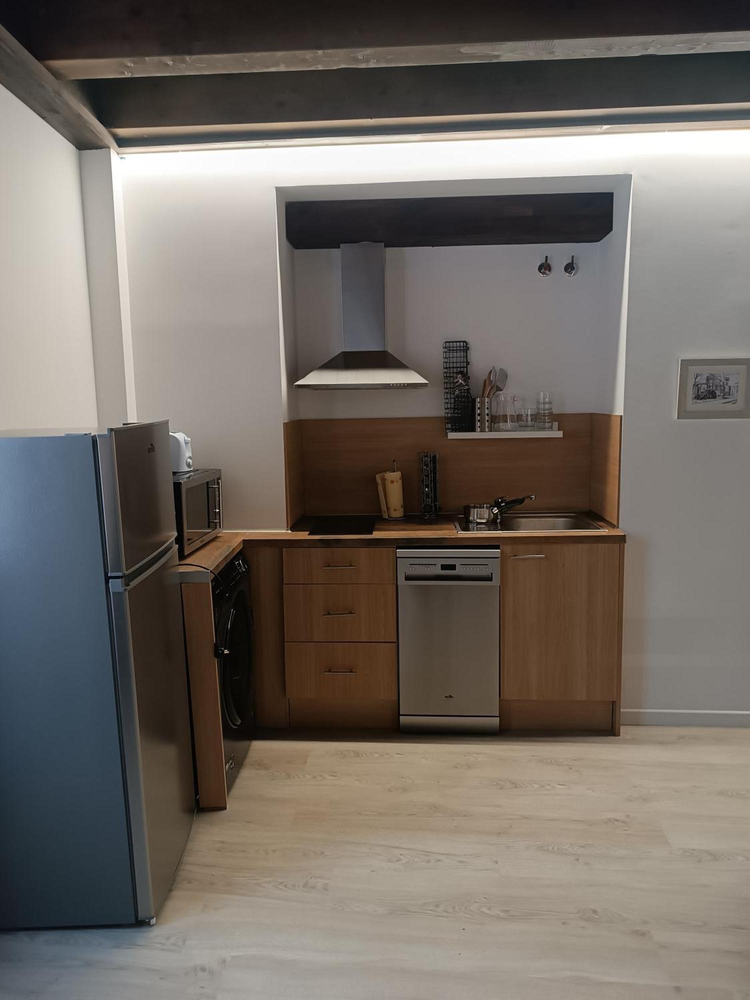 Apartamentos Turisticos Avila Puerta Del Puente 1-3 Extérieur photo